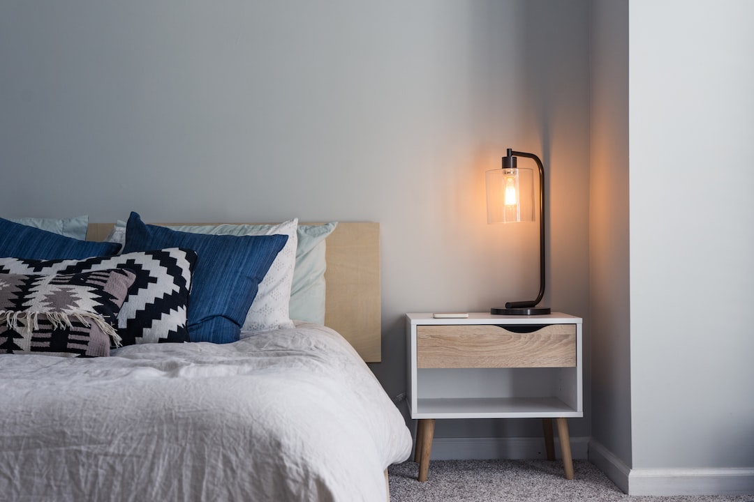 Shedding Light on Modern Table Lamps: The Perfect Addition to Your Contemporary Decor